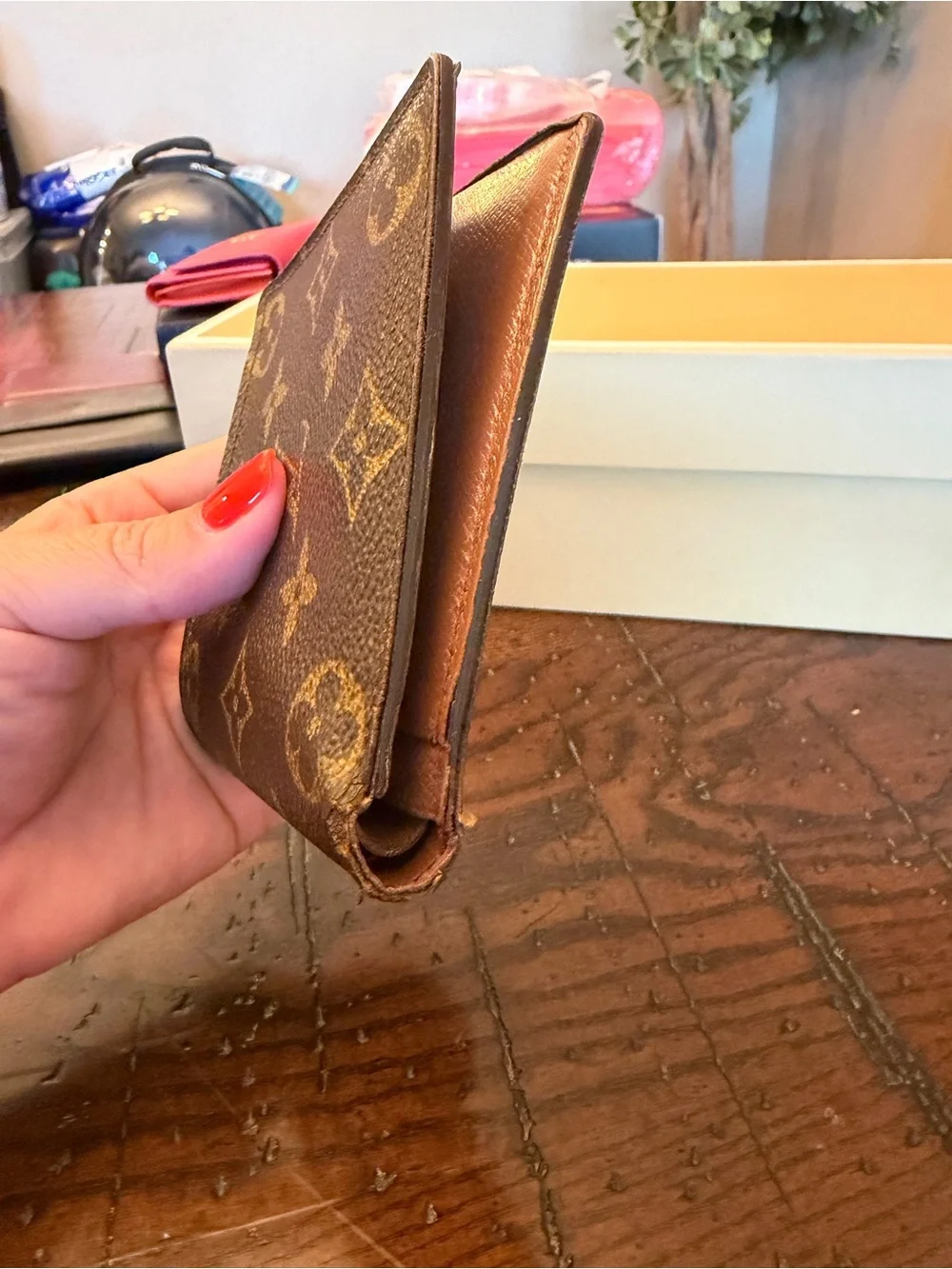 Authentic Men’s Louis Vuitton Monogram Canvas Wallet in Brown and Gold